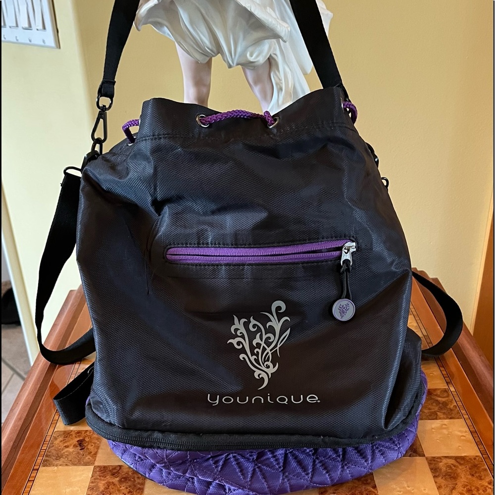 Younique Back pack